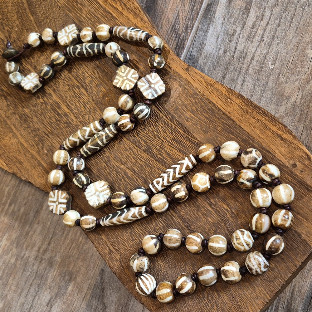 South Asian Burmese Pumtek Pyu Long Beaded Necklace